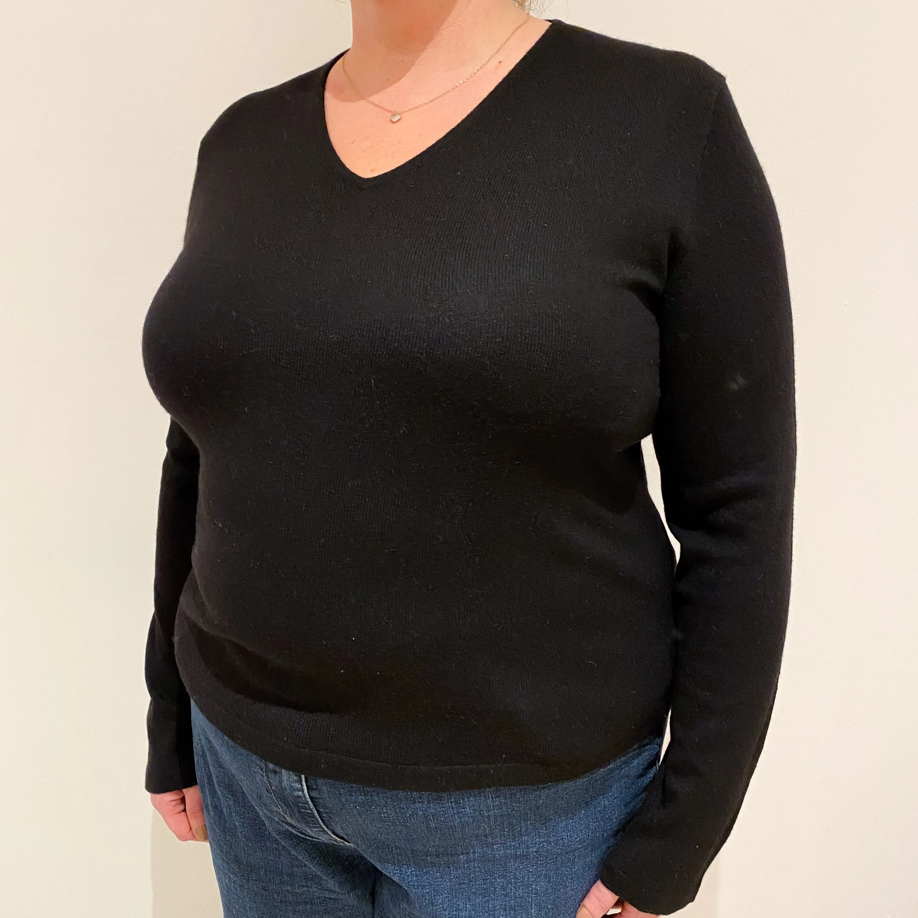 Black Cashmere V Neck Jumper Extra Large