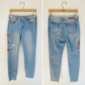 Boutique Embroidered Raw Hem Skinny Jeans 30