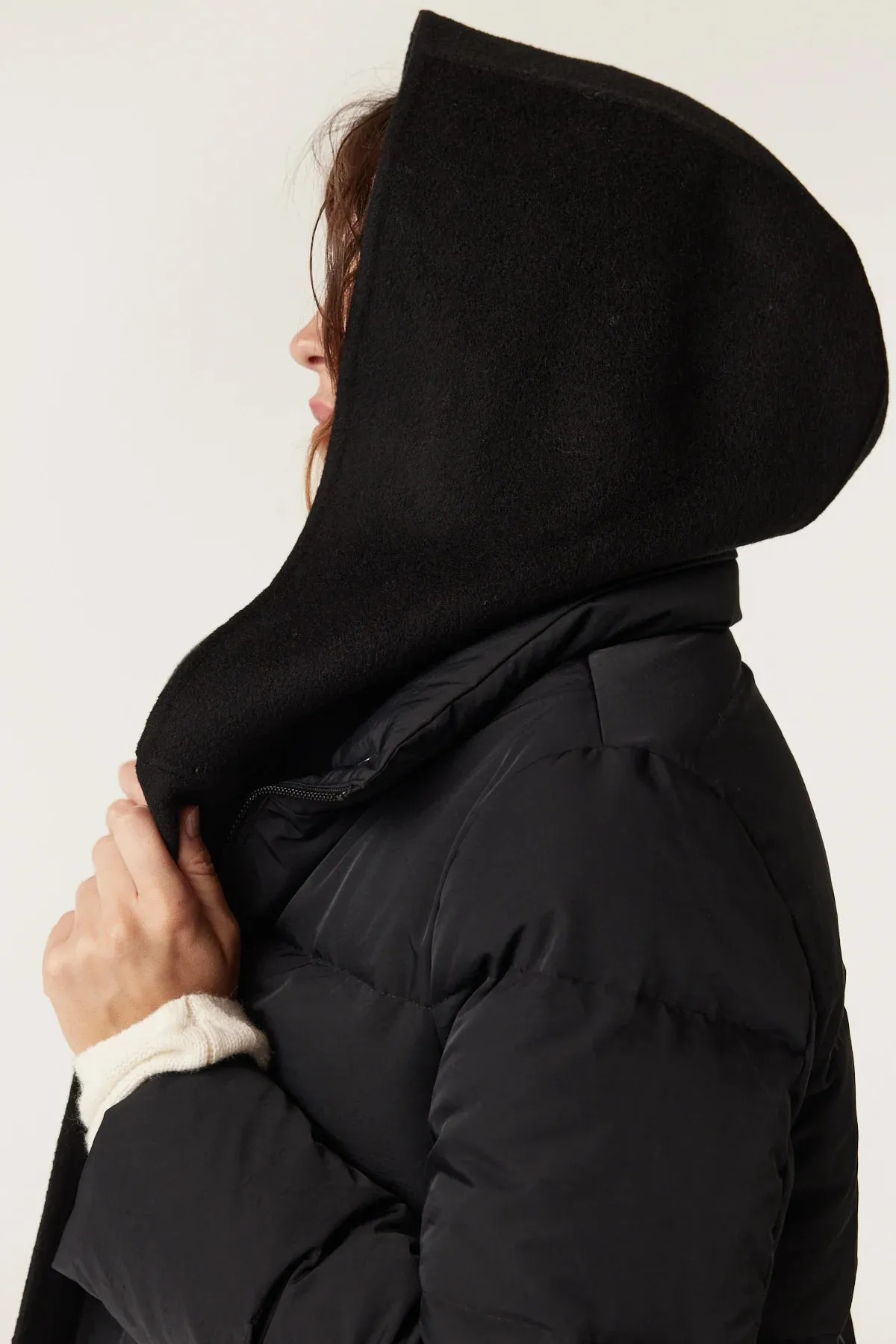 Cable Melbourne, Henderson Puffer | Black