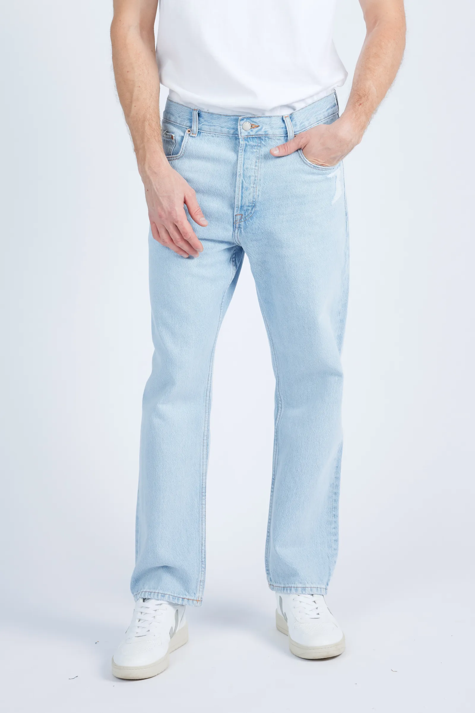 Dash Straight Jeans - Stream Light Worn