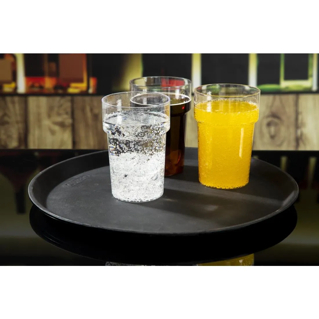 DM781 Cambro Camtread Fibreglass Round Non-Slip Tray Black 355mm