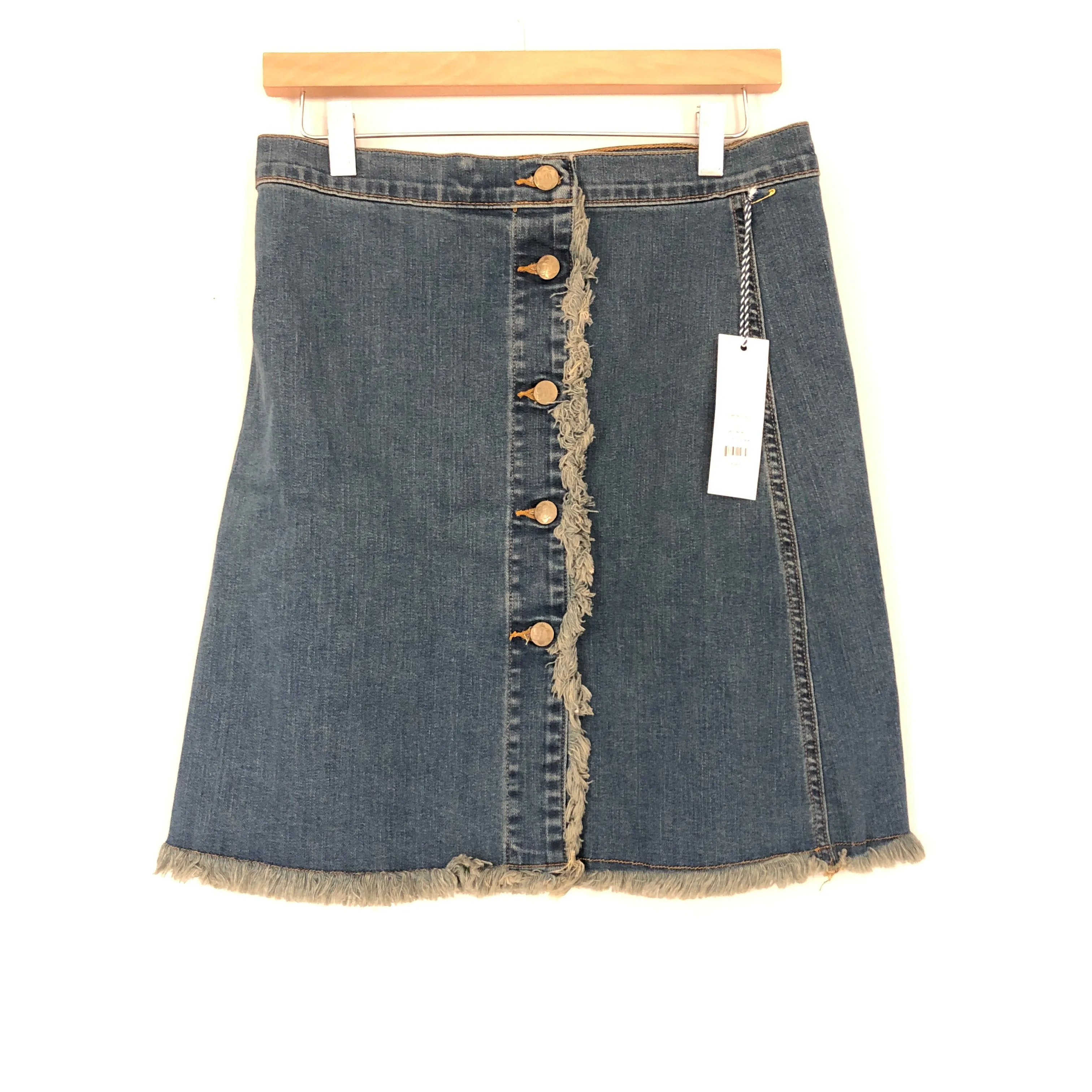 Draper James Denim Button Up Skirt NWT- Size 4
