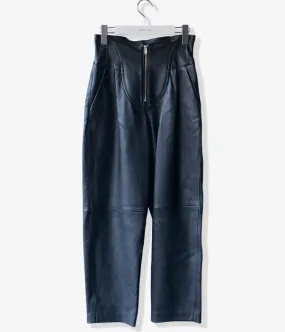 FUMIKA_UCHIDA/LEATHER ONE-TUCK PANTS(BLACK)