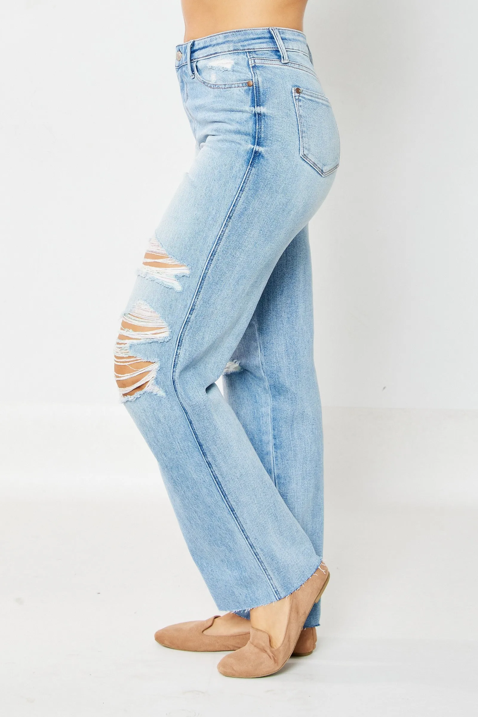 Judy Blue High Rise 90's Destroyed Straight Fit Jeans in Medium