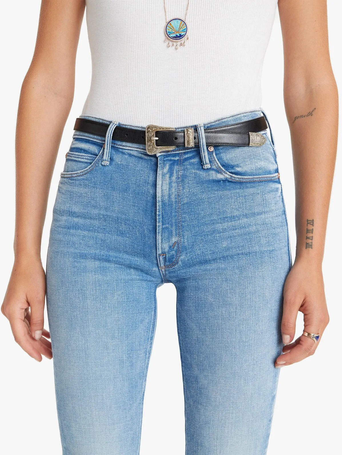 Mother Denim - Mid Rise Dazzler Ankle Fray Jeans in Dropping In