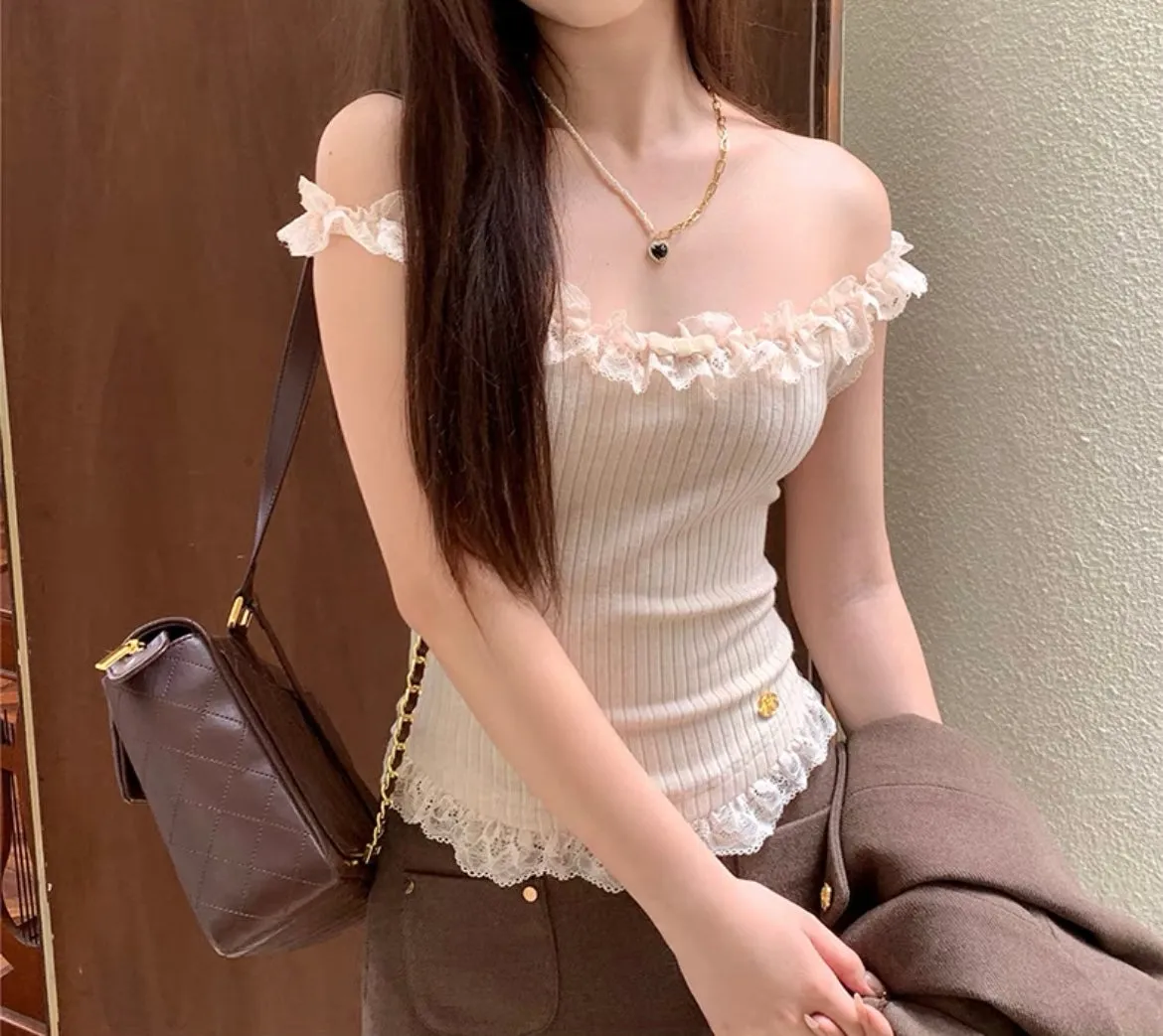 [Mummy Cat] Peachy Mocha Lace-Trim Crop Top