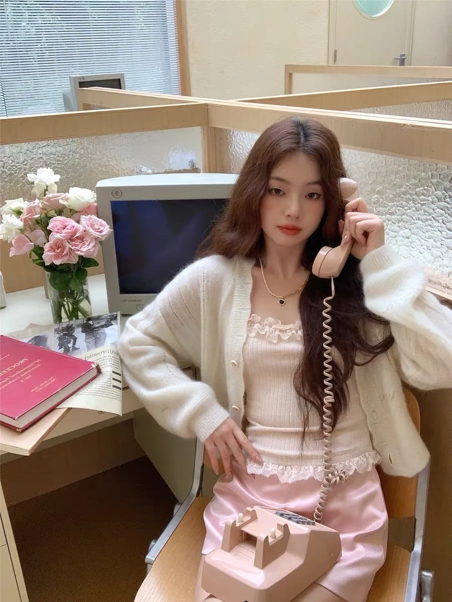 [Mummy Cat] Peachy Mocha Lace-Trim Crop Top
