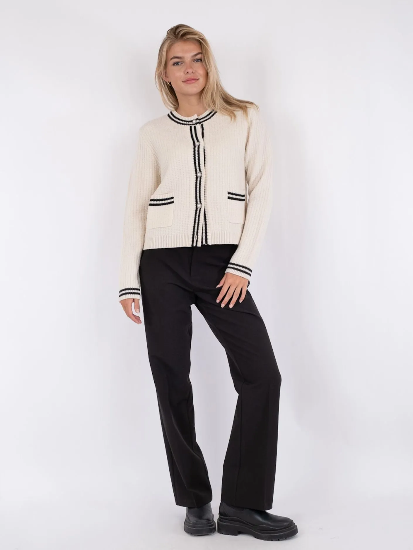 Neo Noir Tilda cardigan off-white