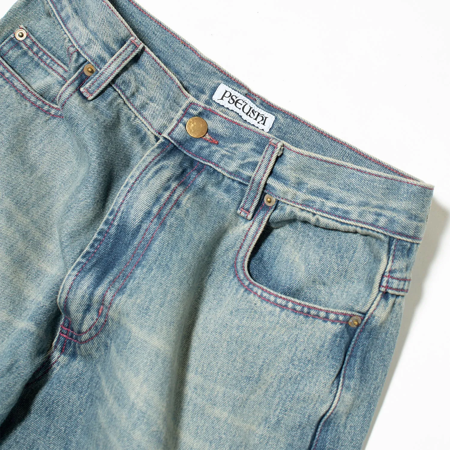 Pseushi Baggy Jeans in Vintage Wash