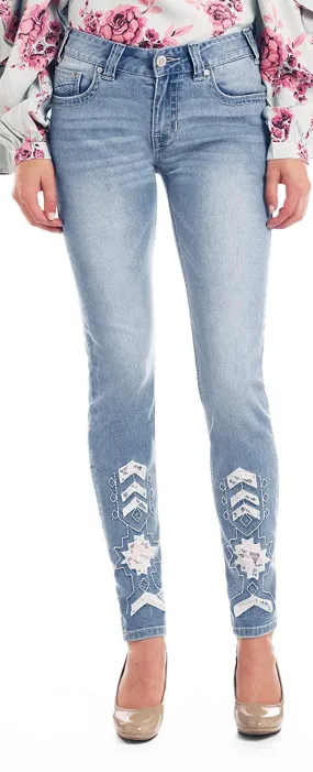 Rock & Roll Cowgirl Extra Stretch Lace Appliqué Embroidery Mid-Rise Skinny Jean, 26