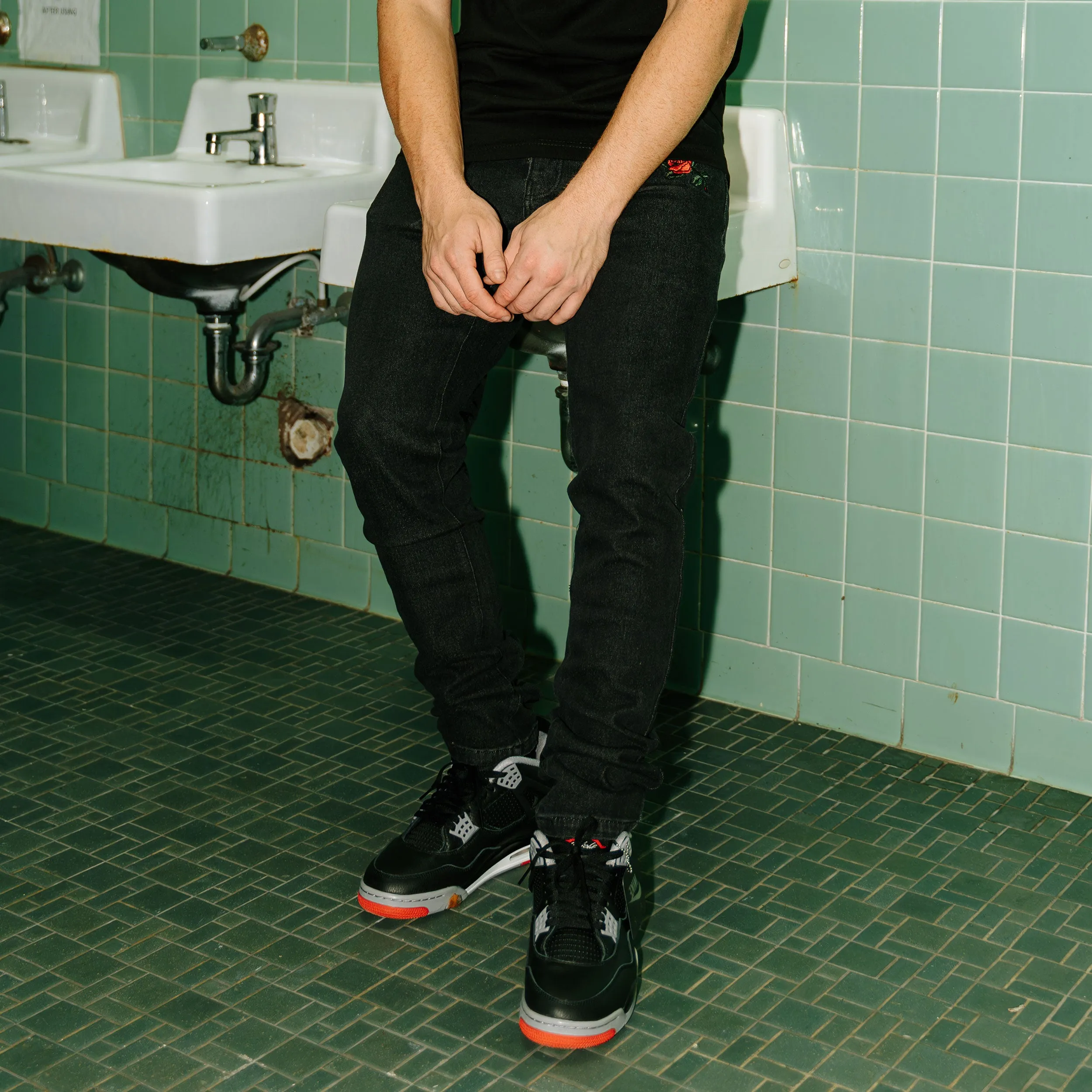Rose Black Jean