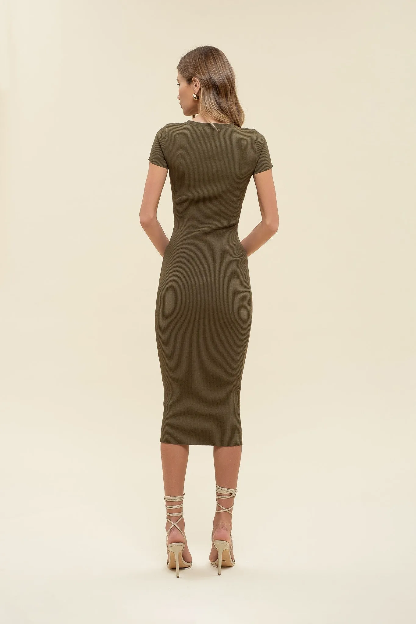 Sienna Short Sleeve Rib Knit Midi Dress