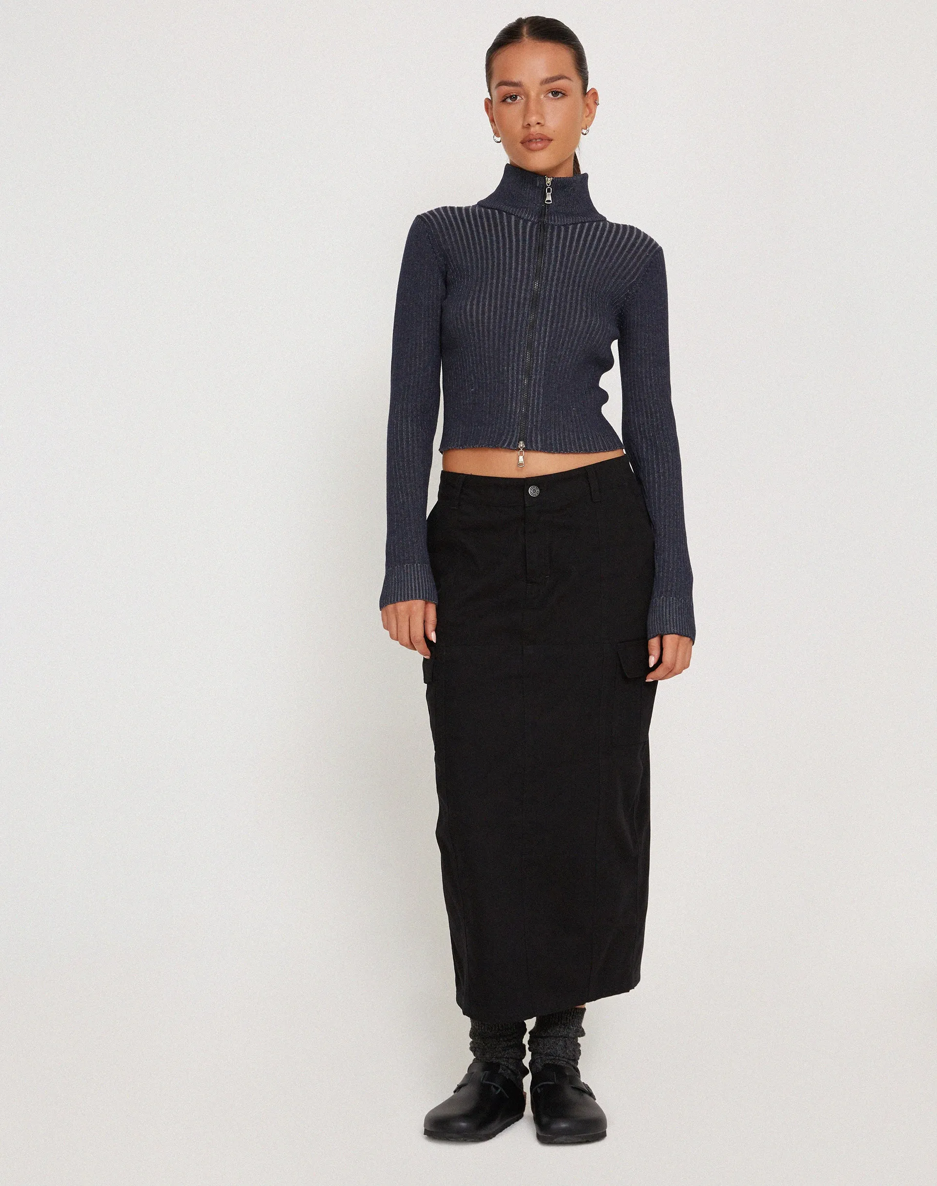 Tuzifa Cropped Jumper in Navy