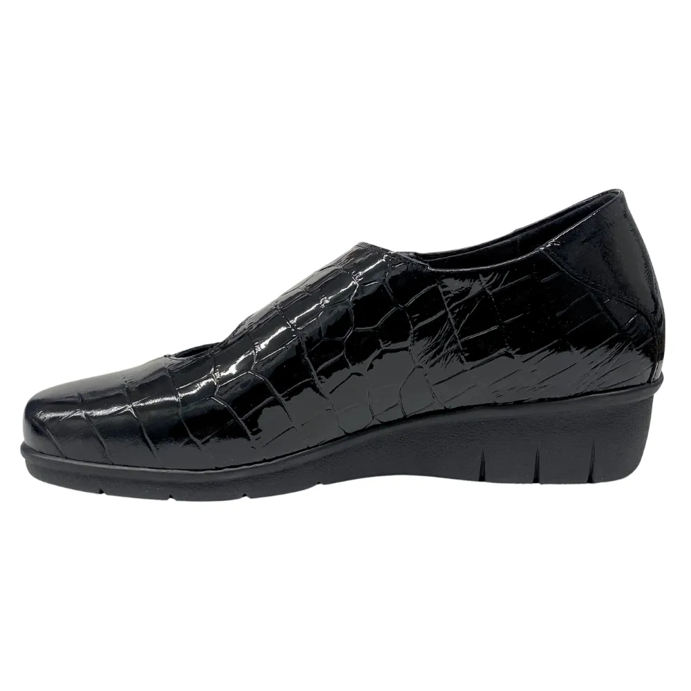 Valeria's Maddy Black Combo Print Wedge Slip-On (Women's)